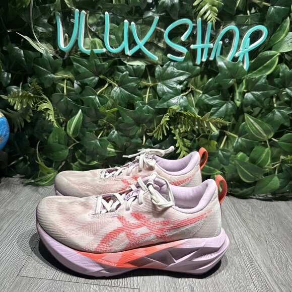 Asics Novablast 5 White/Coral Reef Women’s 7.5 Wide 1012B766-101 - Picture 4 of 10